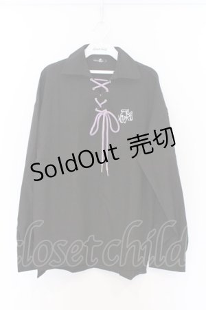 画像: NieR Clothing / 刺繍入りレースアップシャツ F ブラック×パープル O-26-03-13-046-PU-BL-OW-OS