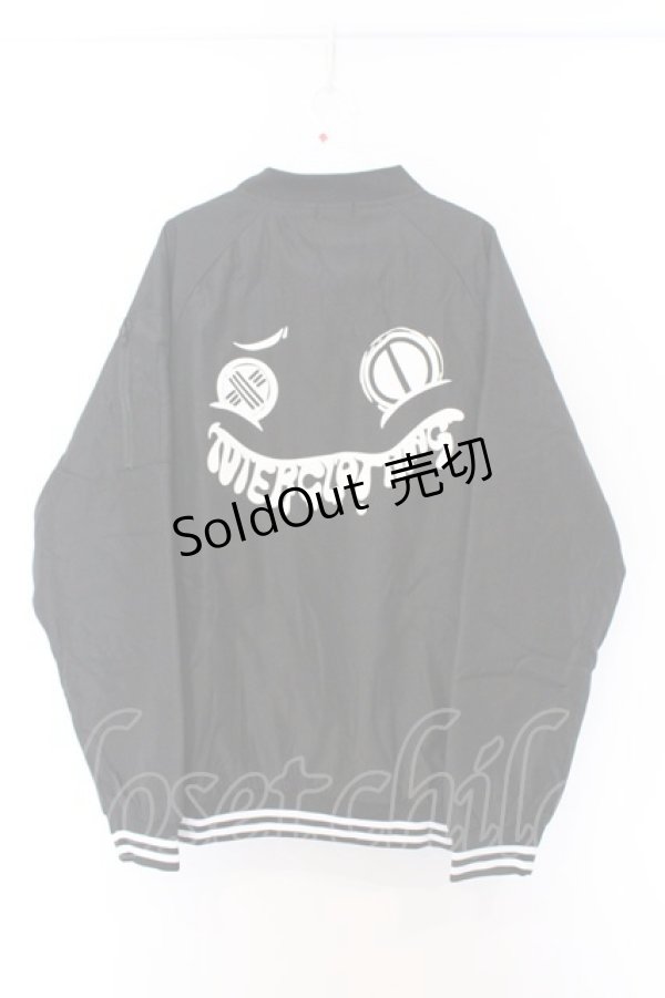 画像3: NieR Clothing / バックプリントキルティングジャケット F ブラック×フェイスプリント O-26-03-13-057-PU-CO-OW-OS (3)