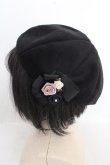 画像2: axes femme / 巻きバラリボンブローチ付きベレー 57.5cm クロ O-26-03-13-1041-AX-AC-OW-OS (2)