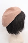 画像4: axes femme / 巻きバラリボンブローチ付きベレー 57.5cm キャメル O-26-03-13-1042-AX-AC-OW-OS (4)