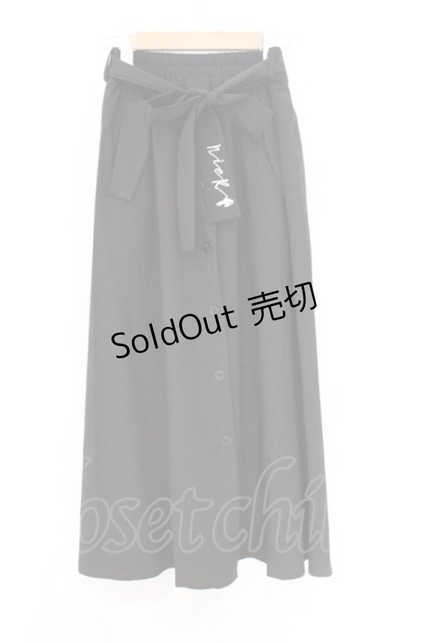 画像1: NieR Clothing / ボタン配色スカート F ブラック O-26-03-13-018-PU-SK-OW-OS (1)