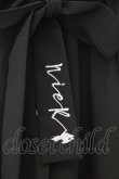 画像2: NieR Clothing / ボタン配色スカート F ブラック O-26-03-13-018-PU-SK-OW-OS (2)