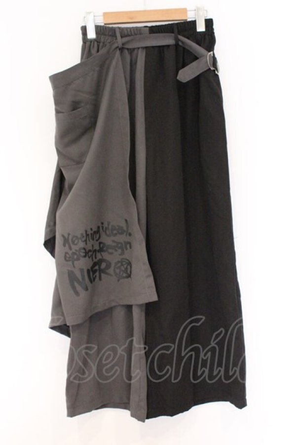 画像1: NieR Clothing / フラップ付きパンツ  グレー×ブラック O-26-03-14-1036-PU-PA-IG-OS (1)
