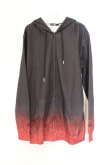 画像1: NieR Clothing / 転写ZIPパーカー  ブラック×レッドグラデーション O-26-03-14-1011-PU-TO-IG-OS (1)