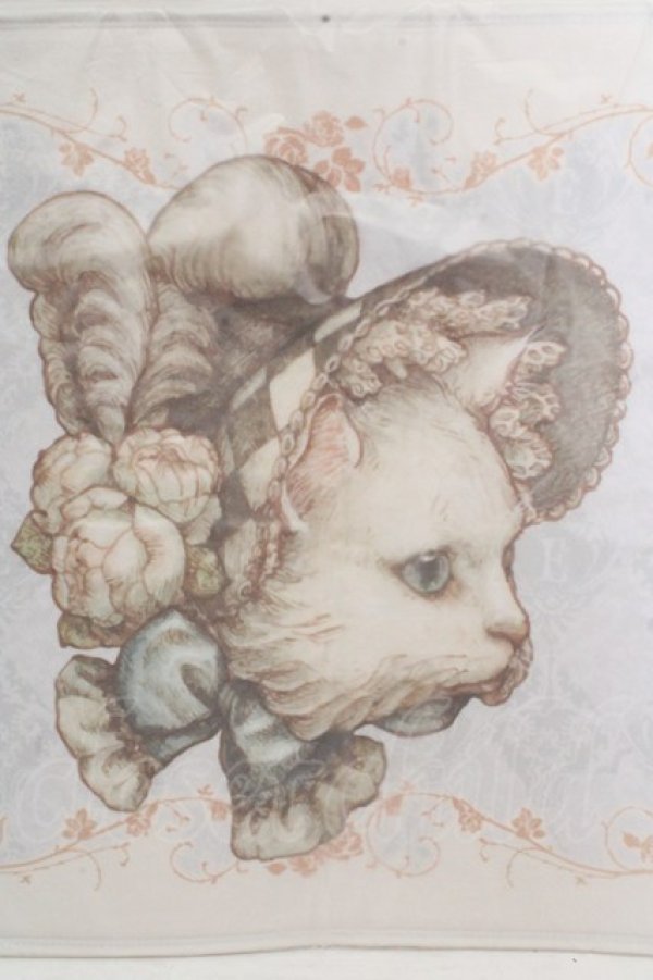 画像2: Enchantlic Enchantilly / フロアーマット  ボンネット猫ちゃん（アイボリー） O-26-03-14-060-LO-ZA-OW-OS (2)