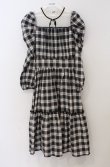 画像1: axes femme POETIQUE / チェックティアードロングワンピース  アイボリー×クロチェック O-26-03-16-058-AX-OP-IG-OS (1)