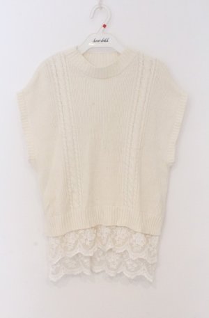 画像: axes femme / 裾チュールレースニットベスト  オフ O-26-03-16-074-AX-TO-IG-OS