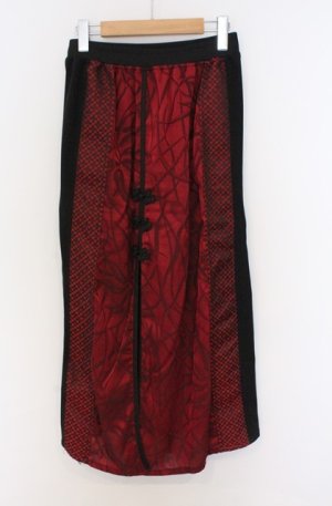 画像: Qutie Frash / チャイナスリットロングスカート  ブラック×レッド O-26-03-16-086-QU-SK-OW-OS
