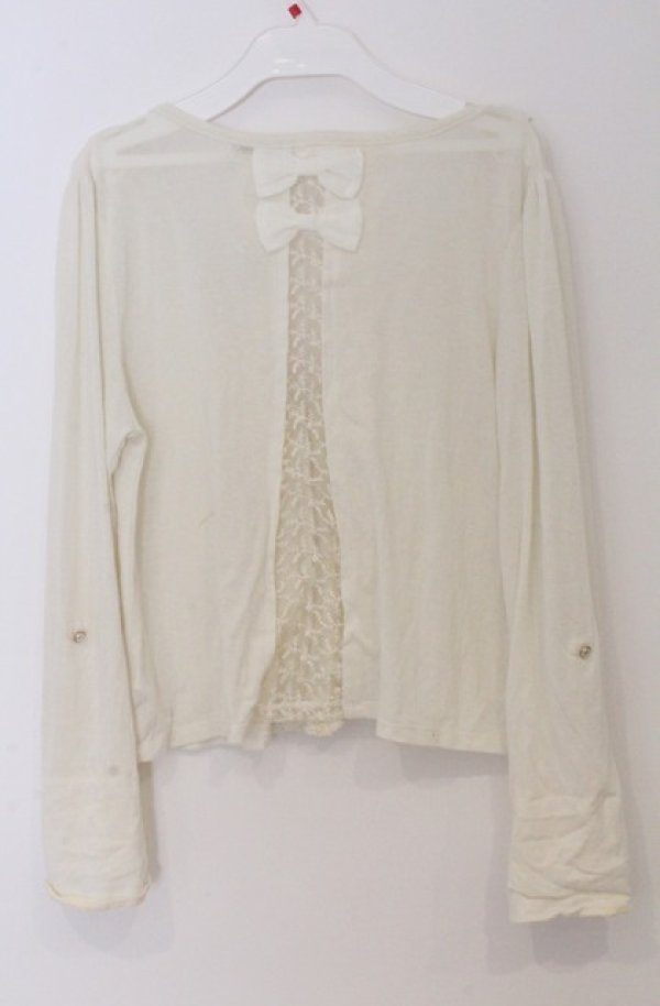 画像2: axes femme / 後ろレース切り替えカーディガン  アイボリー O-26-03-16-035-AX-TO-IG-OS (2)