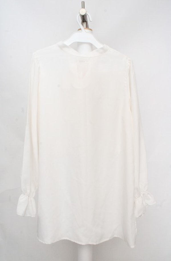 画像3: axes femme / ニットベストアンサンブルのブラウス  シロ O-26-03-18-003-AX-TO-IG-OS (3)