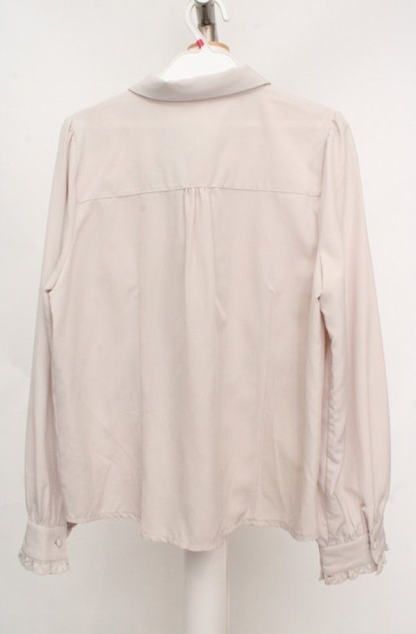 画像3: axes femme / 刺繍ネクタイ付ブラウス  ベージュ O-26-03-18-059-AX-BL-IG-OS (3)