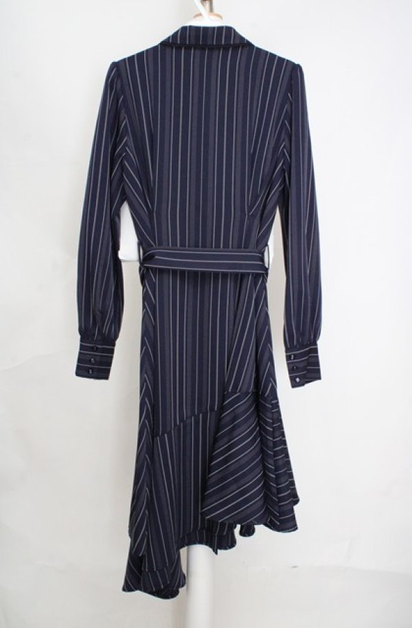 画像3: axes femme / フラワーフレームボータイワンピース  ネイビー O-26-03-18-065-AX-OP-IG-OS (3)