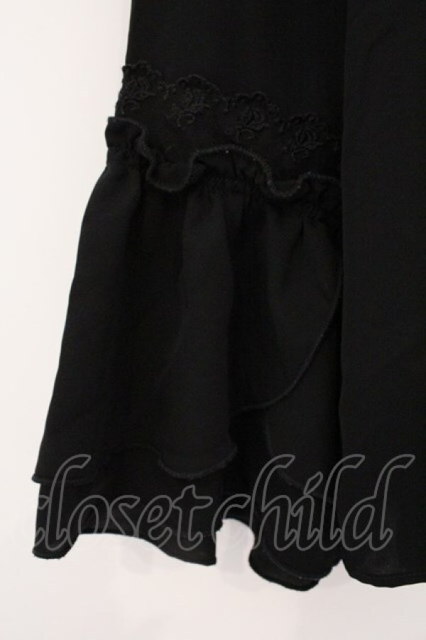 画像3: axes femme / ジャボ風フリルブラウス  クロ O-26-03-21-070-AX-BL-IG-OS (3)