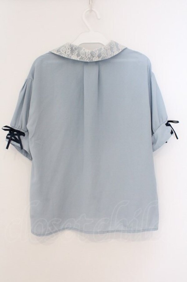 画像3: axes femme / 【美女と野獣】刺繍ブラウス  サックス O-26-03-21-075-AX-BL-IG-OS (3)