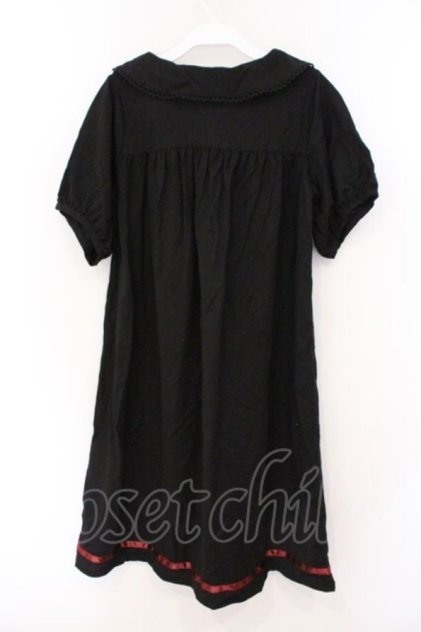 画像3: axes femme / リボン付セーラーワンピース  クロ×アカ O-26-03-21-077-AX-OP-IG-OS (3)