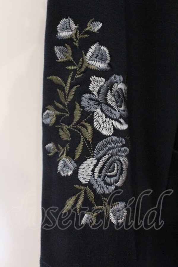 画像2: axes femme / 袖刺繍コーデイガン F ネイビー O-26-03-21-101-AX-TO-IG-OS (2)