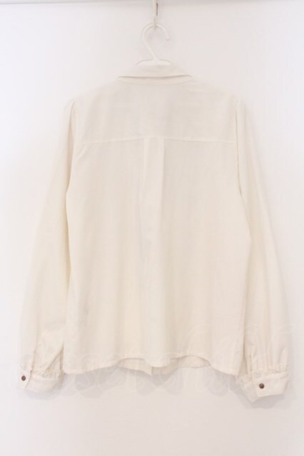 画像4: axes femme / チェック柄ネクタイ付ブラウス F オフシロ O-26-03-21-105-AX-BL-IG-OS (4)