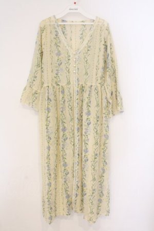 画像: axes femme / 花柄シースルーロングカーディガン  イエロー O-26-03-21-015-AX-TO-IG-OS