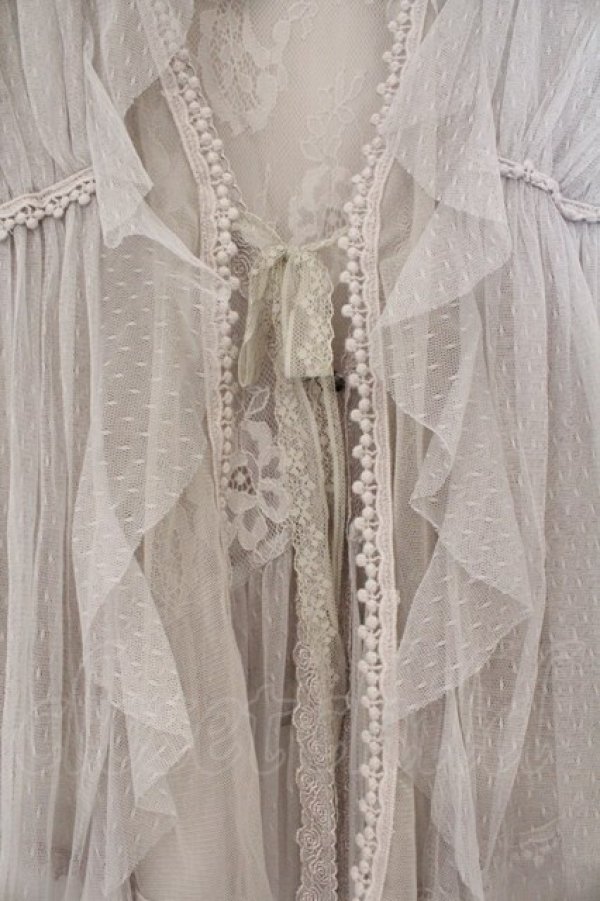 画像3: axes femme / レイヤード風レースガウン  グレー O-26-03-21-025-AX-TO-IG-OS (3)