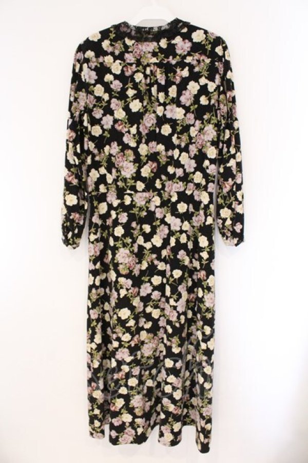 画像4: INGEBORG / カーネーション柄ワンピース  クロ O-26-03-23-049-LO-OP-OW-OS (4)