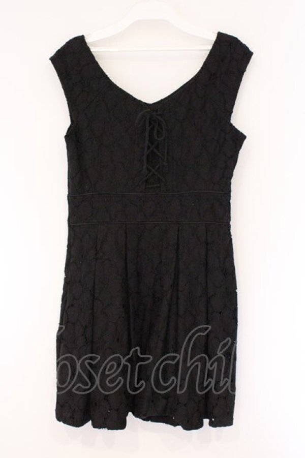 画像3: dazzlin / バックレースアップジャンパースカート M クロ O-26-03-23-051-GO-OP-OW-OS (3)