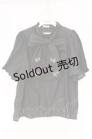 画像: axes femme / 紫陽花装飾リボンブラウスプルオーバー F クロ O-26-03-24-041-AX-TO-OW-OS