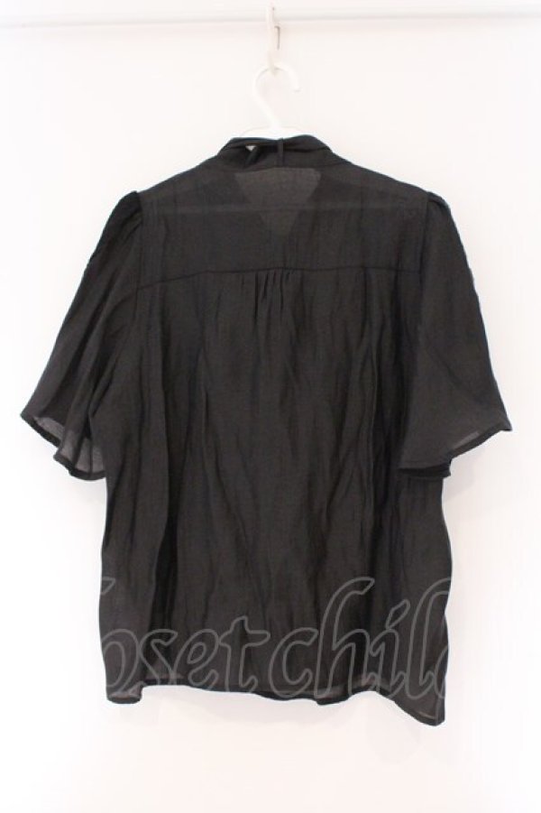 画像4: axes femme / 紫陽花装飾リボンブラウスプルオーバー F クロ O-26-03-24-041-AX-TO-OW-OS (4)