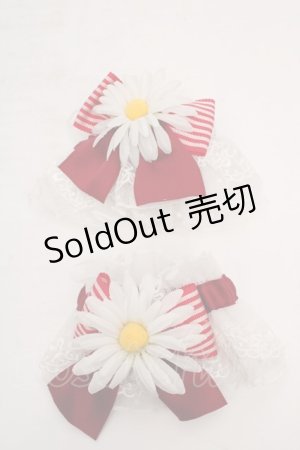 画像: metamorphose / Flowerチュールカフス  シロ×アカ O-26-03-27-1055-ME-ZA-OW-OS