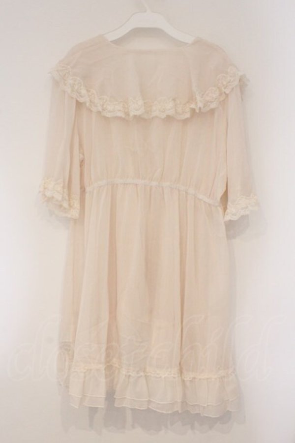 画像3: axes femme / レース×チュール楊柳ガウン F ベージュ O-26-03-29-047-AX-TO-YM-OS (3)