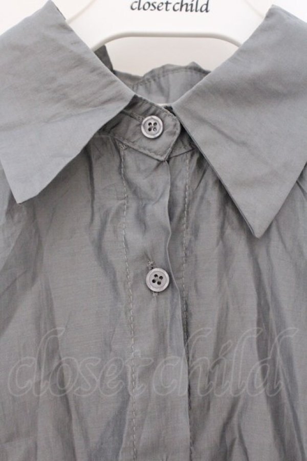 画像2: axes femme / サテンワイドシャツ  ライトグレー O-26-03-29-067-AX-BL-YM-OS (2)