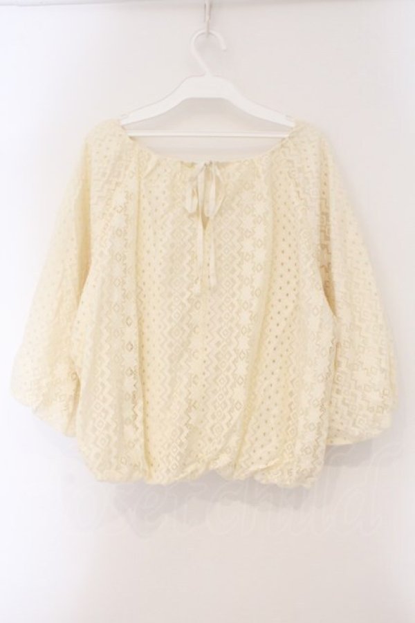 画像3: axes femme / 総ジャガードワイドトップス  アイボリー O-26-03-29-072-AX-TO-YM-OS (3)