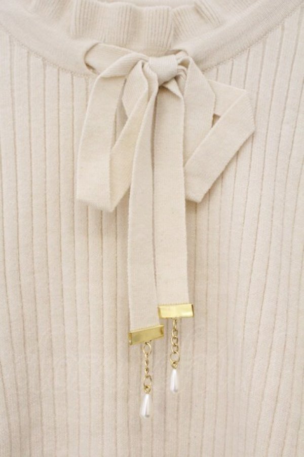 画像2: axes femme / リボン付きニット F アイボリー O-26-03-29-080-AX-TO-YM-OS (2)