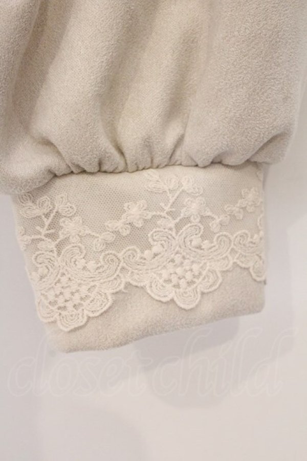 画像2: axes femme / カットスエードジッププルオーバー F ベージュ O-26-03-29-010-AX-TO-YM-OS (2)