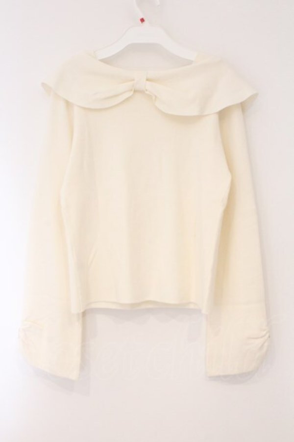 画像3: axes femme / 雪桜刺繍オフショル風ニット  オフシロ O-26-03-31-036-AX-TO-IG-OS (3)