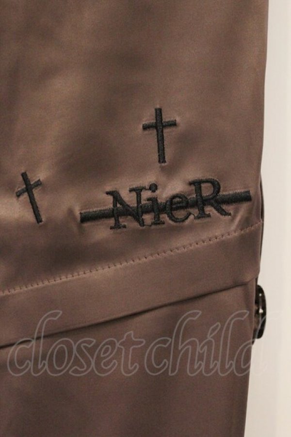 画像2: NieR Clothing / サテンベルテッドパンツ F ブラウン O-26-03-31-050-PU-PA-OW-OS (2)
