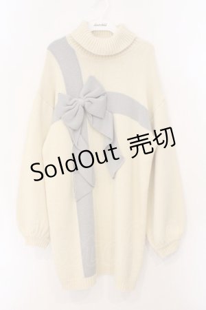 画像: merry jenny / プレゼントリボンタートルニットワンピース  アイボリー×サックス O-26-03-31-1036-LO-OP-IG-OS