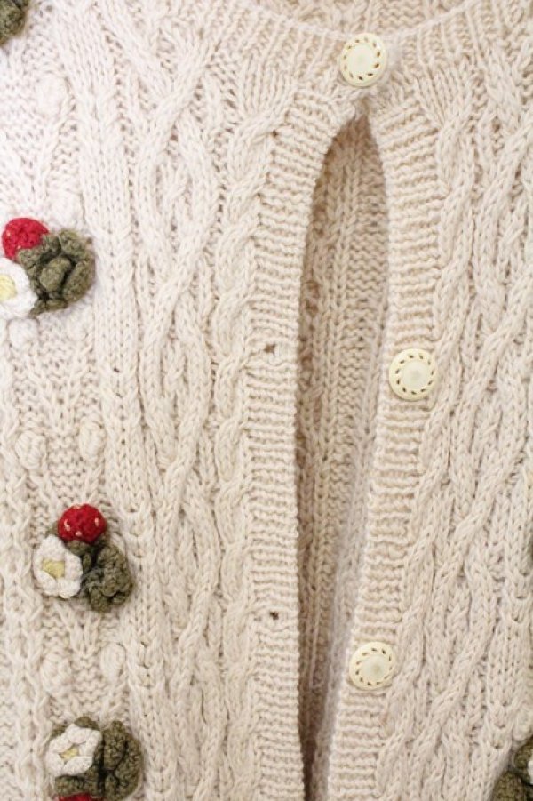 画像2: PINK HOUSE / いちごあみぐるみ使いカーディガン  ベージュ O-26-04-01-053-LO-TO-OW-OS (2)