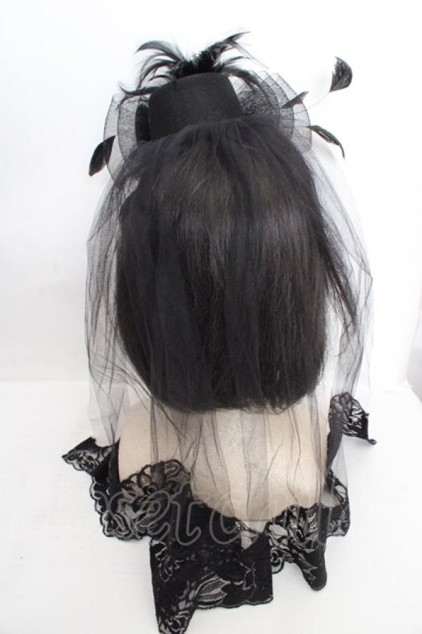 画像3: MARBLE / ベール付きエレガンスゴシックミニハット  ブラック O-26-04-01-016-GO-AC-IG-OS (3)