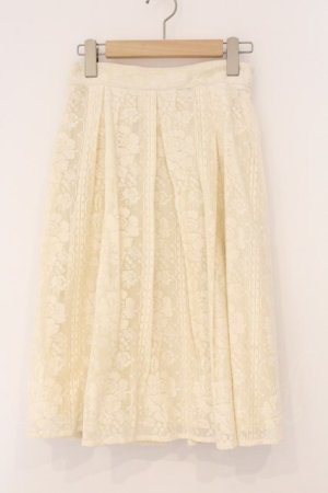 画像: an another angelus / テーブルクロス風レースタックスカート  アイボリー O-26-04-02-021-CA-SK-IG-OS