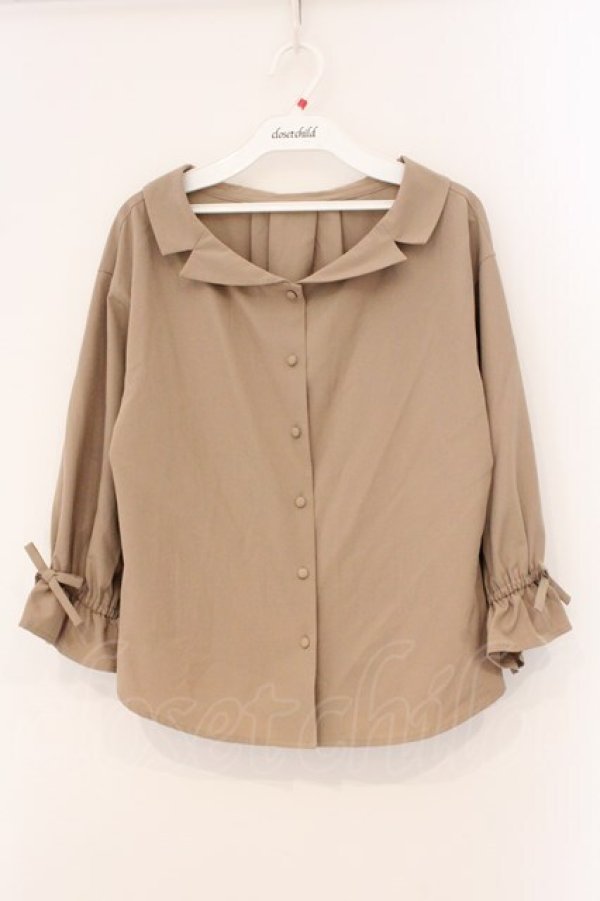 画像1: F&A / オフショル開衿シャツ  ブラウン O-26-04-02-031-LO-BL-IG-OS (1)