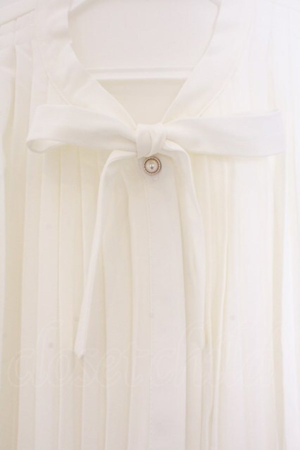 画像2: an another angelus / フロントプリーツリボンタイブラウス  オフシロ O-26-04-04-006-CA-BL-IG-OS (2)