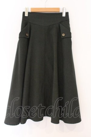 画像: F i.n.t / シーリングスタンプ釦フラップポケットフレアースカート F カーキグリーン O-26-04-04-061-0-SK-OW-OS