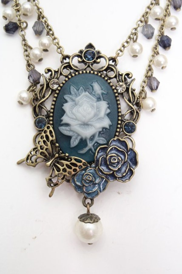 画像1: axes femme / ローズカメオネックレス  ゴールド×サックス O-26-04-04-1033-AX-AC-IG-OS (1)