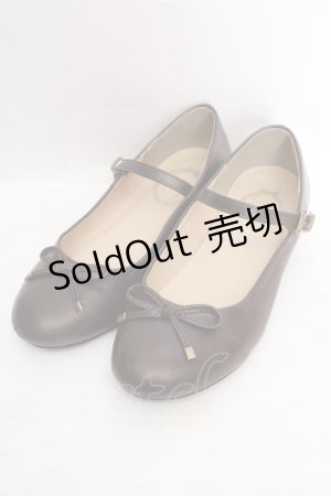 画像: Fi.n.t / リボンストラップパンプス M ブラウン O-26-04-04-1006-CA-SH-IG-OS