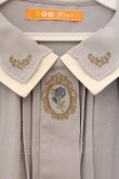 画像2: Fi.n.t / レリーフローズ刺繍ダブルカラーブラウス  ブルー系 O-26-04-04-001-CA-BL-IG-OS (2)