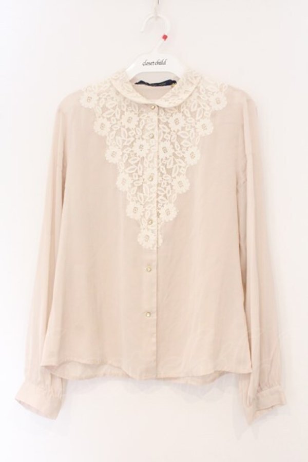 画像1: an another angelus / レースヨークプリーツブラウス  ベージュ O-26-04-04-011-CA-BL-IG-OS (1)