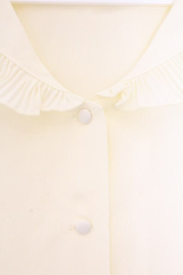 画像2: an another angelus / プリーツフリル衿ブラウス  クリーム O-26-04-04-002-CA-BL-IG-OS (2)