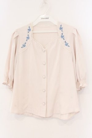 画像: an another angelus / ダイヤ開きローズ刺繍ブラウス  アイボリー O-26-04-04-003-CA-BL-IG-OS