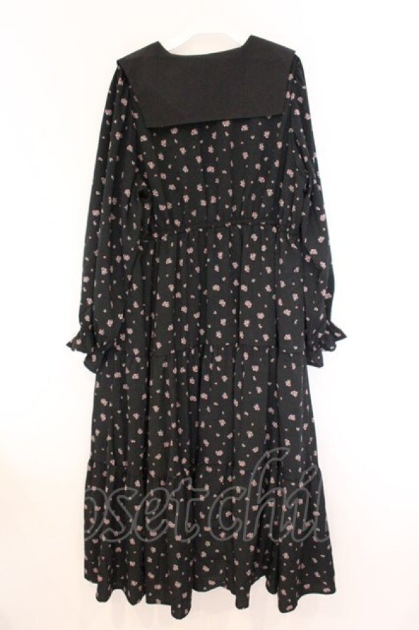 画像3: m petit by misako / スクエア襟花柄ワンピース 3L クロ O-26-04-05-095-LO-OP-IG-OS (3)