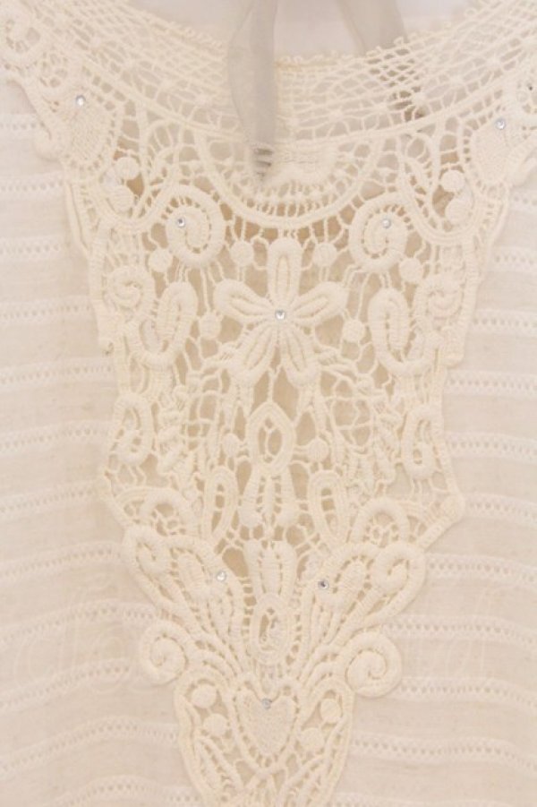 画像2: axes femme / モチーフレースドルマントップス  アイボリー O-26-04-05-020-AX-TO-IG-OS (2)